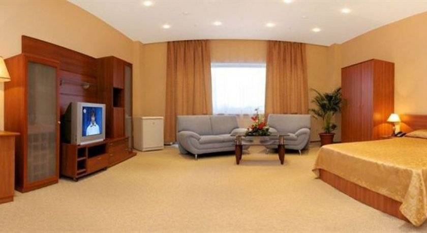 FAMILY (семейный)